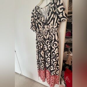 Stylish Black and White Patterned Dress